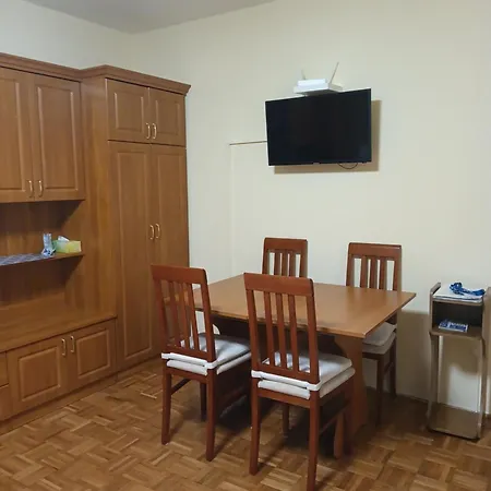 Апартаменты Gvadanyi Rezidencia *